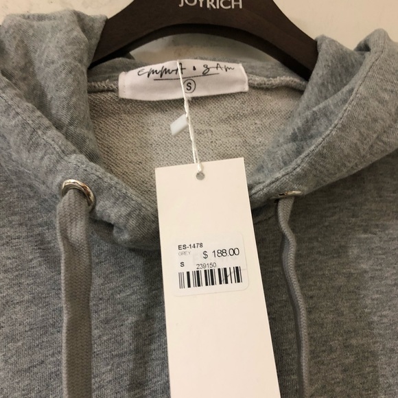 LF/ Emma &Sam oversized sweatshirt NWT - Picture 3 of 3
